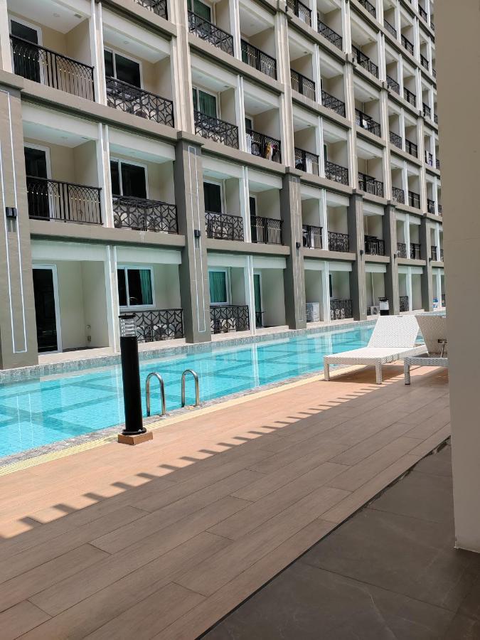 Romantic Beach Apartment芭堤雅水系高档酒店式公寓可做饭 หาดจอมเทียน ภายนอก รูปภาพ