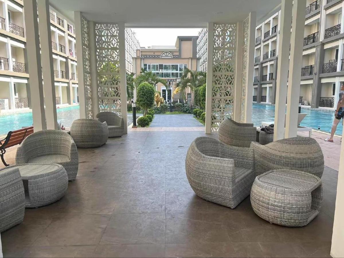 Romantic Beach Apartment芭堤雅水系高档酒店式公寓可做饭 หาดจอมเทียน ภายนอก รูปภาพ
